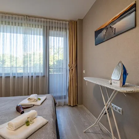 Apartment Stylish With Free Public Parking